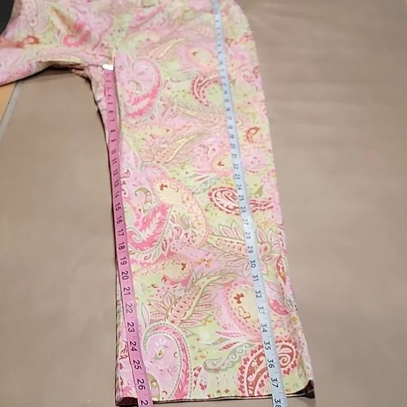 Charter Club Golf Size 10 Pistachio Green and Pink Paisley Ankle Length Pants - Picture 9 of 12